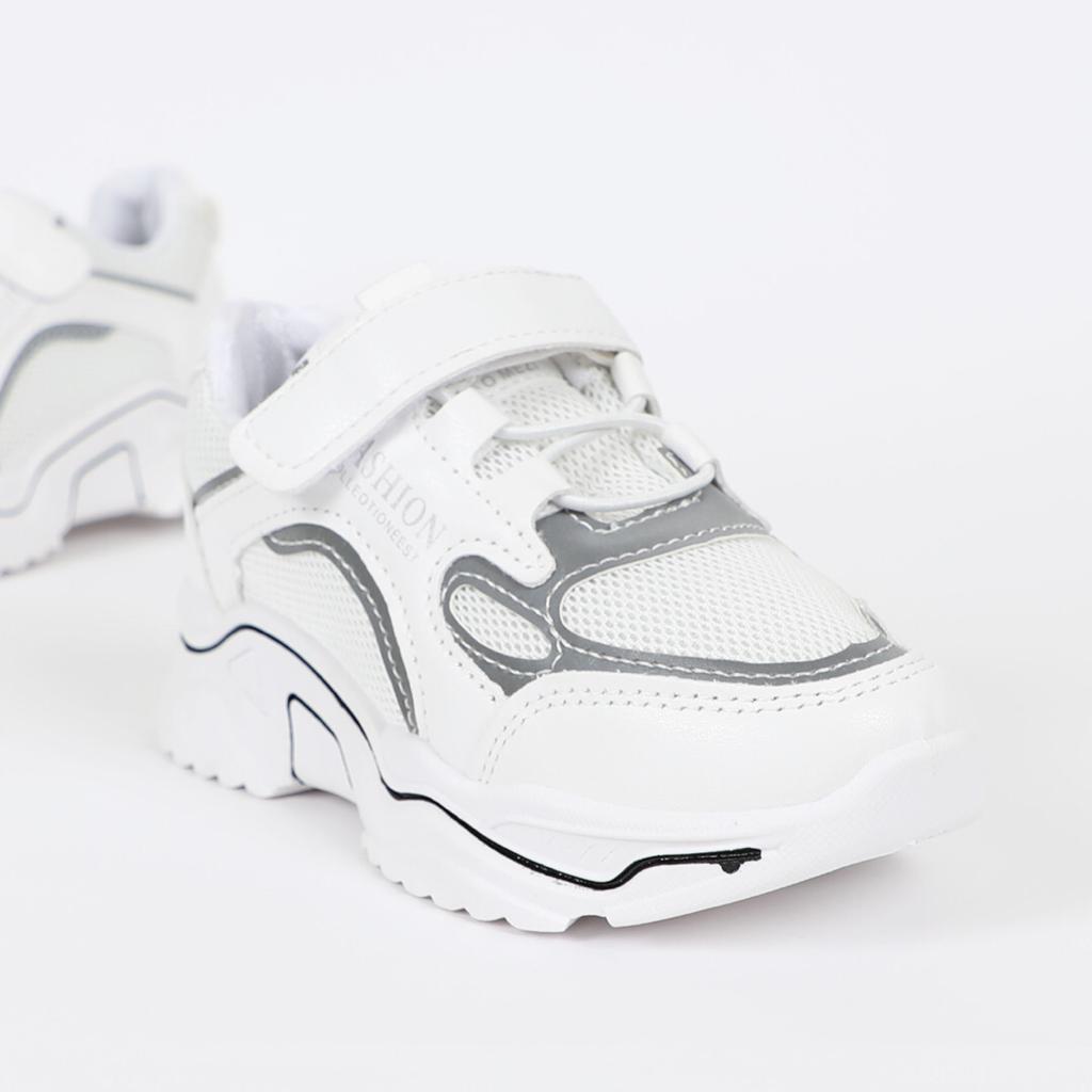 chunky sole sneakers nike