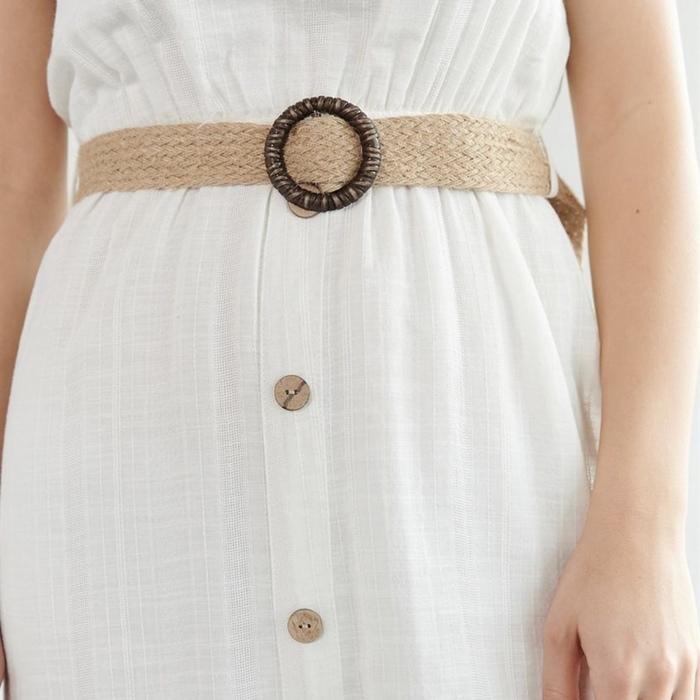 belt white dress